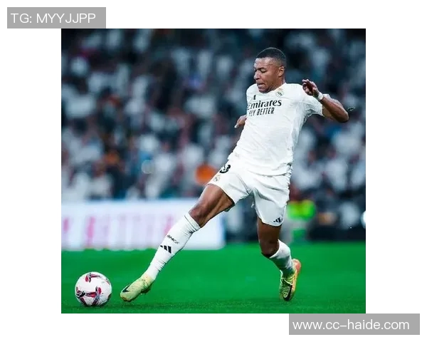 姆巴佩本场表现亮眼三次射门四次关键传球助力球队进攻