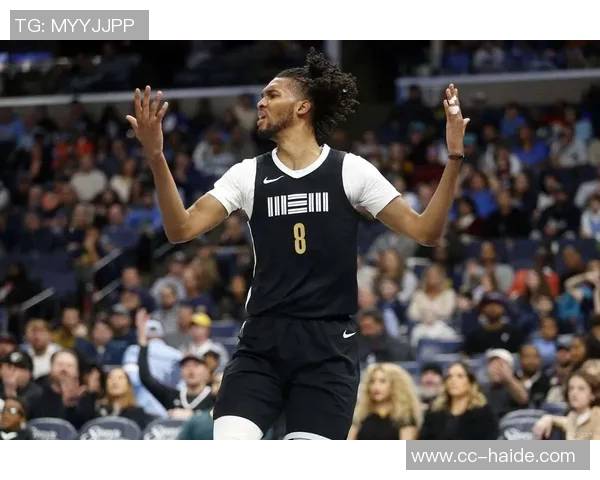 小迈克尔波特三分火力全开34分空砍球队失利30分以上得分成常态