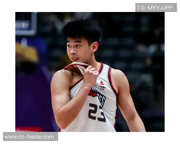 林葳遭批评引发热议大学教练在球员管理中更具话语权