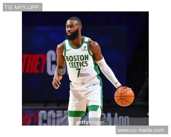 绿军主场对决76人首发阵容揭晓杰伦布朗领衔豪泽科塔普理查德同场竞技